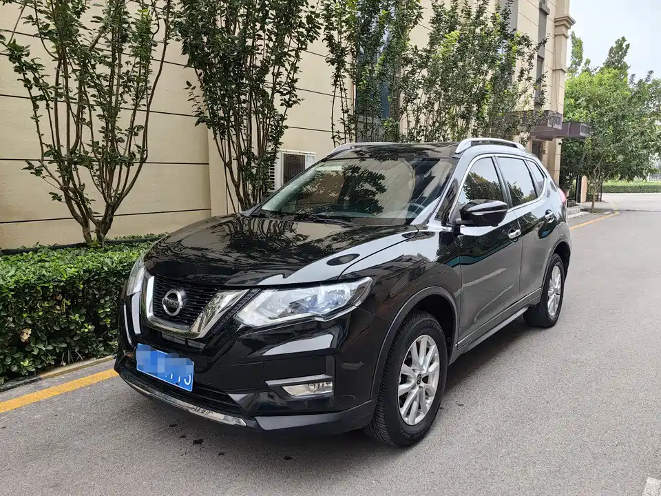Nissan Qijun