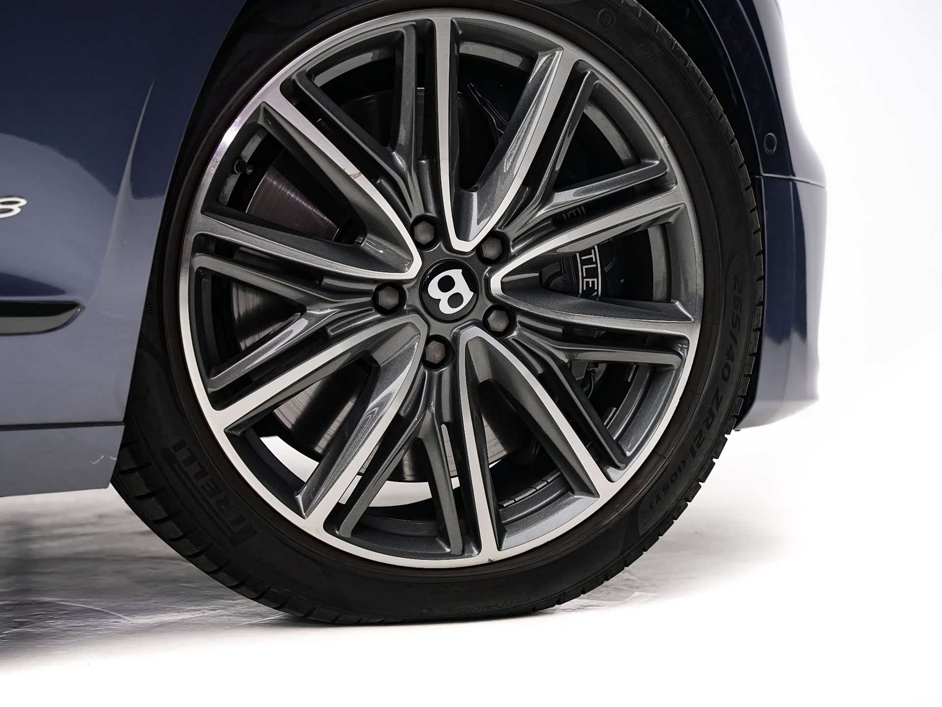 Bentley Flying Spur, 2021 8