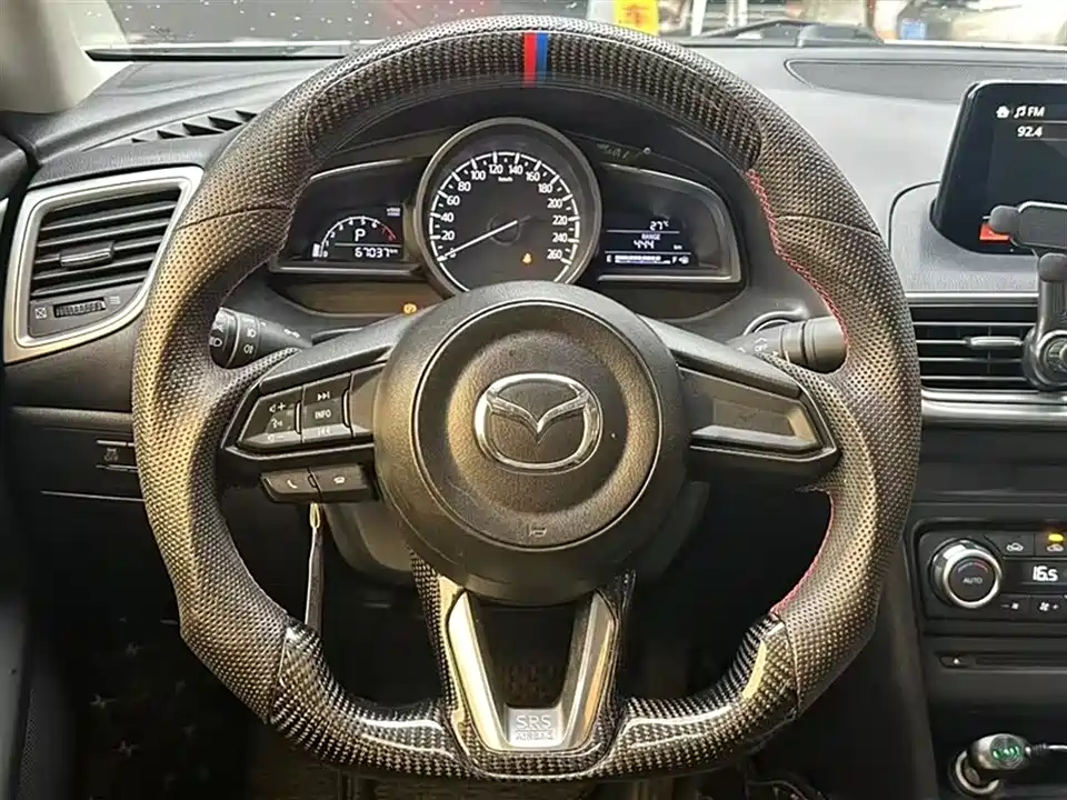 Mazda 3 Angkesaila