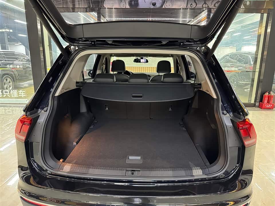 Volkswagen Tiguan L Volkswagen Tiguan L