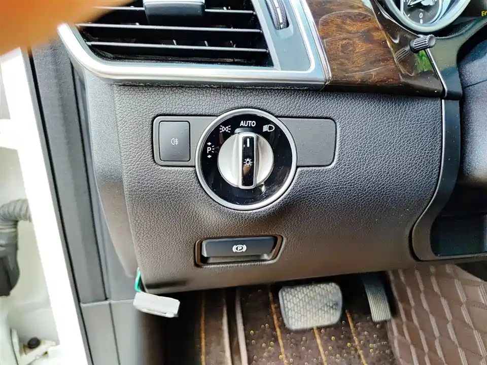 Mercedes-Benz GL grade