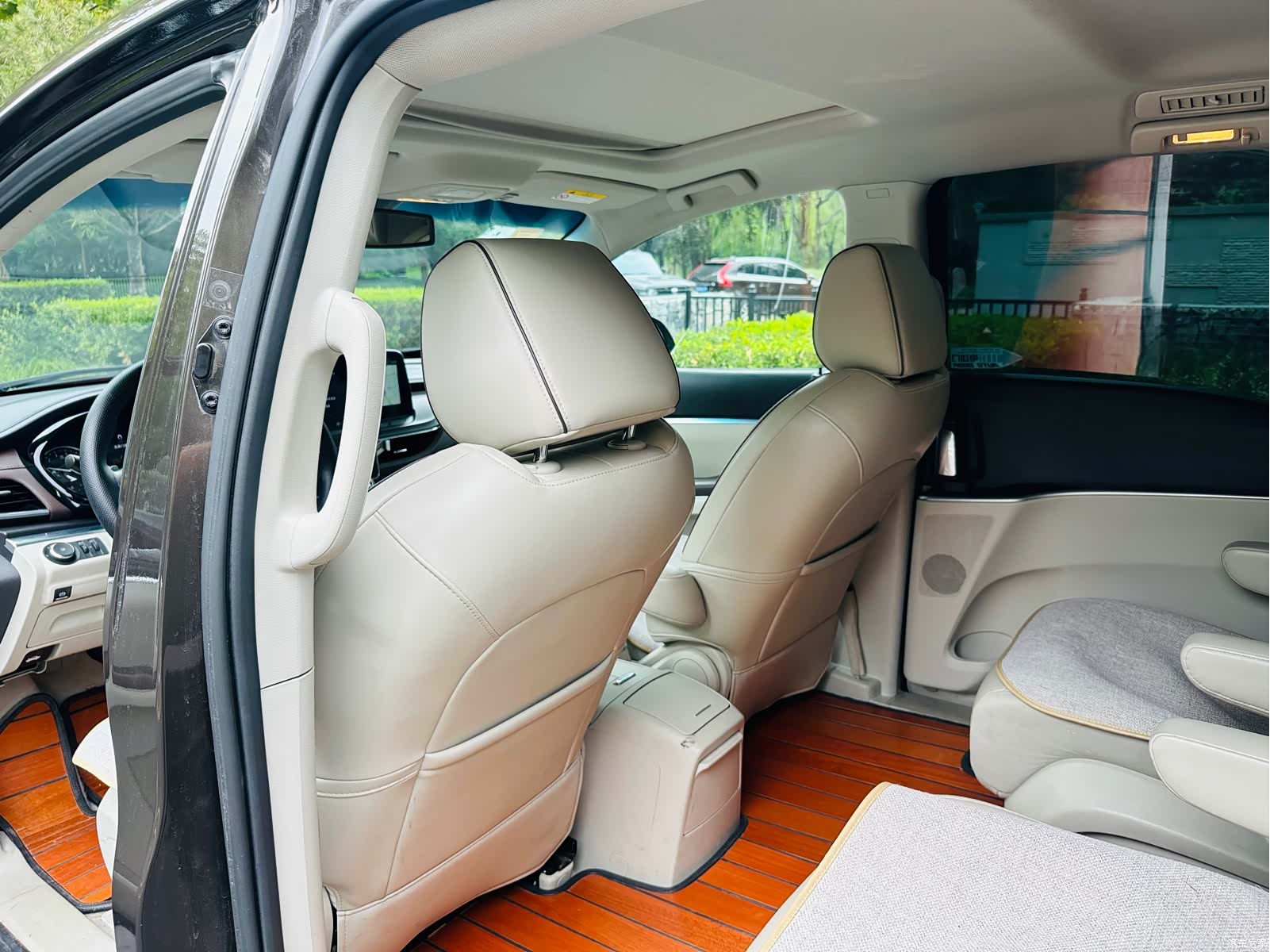 Buick GL8, 2020 17