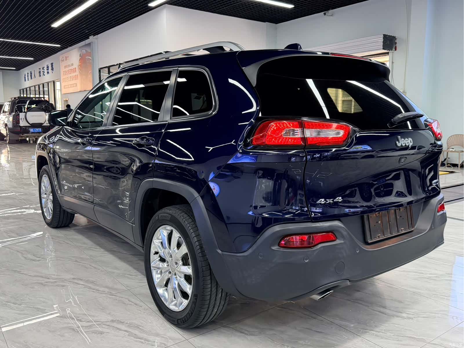 Jeep Cherokee, 2014 3