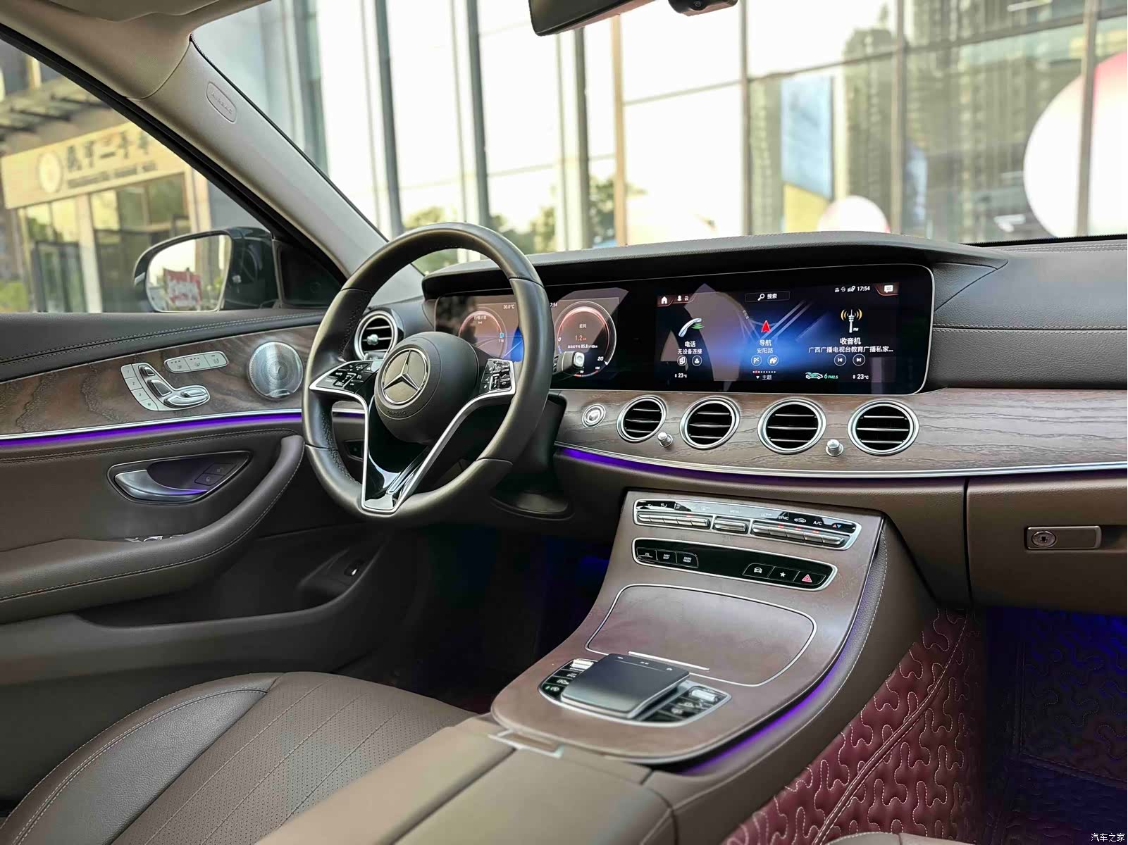 Mercedes-Benz E-Class, 2022 25