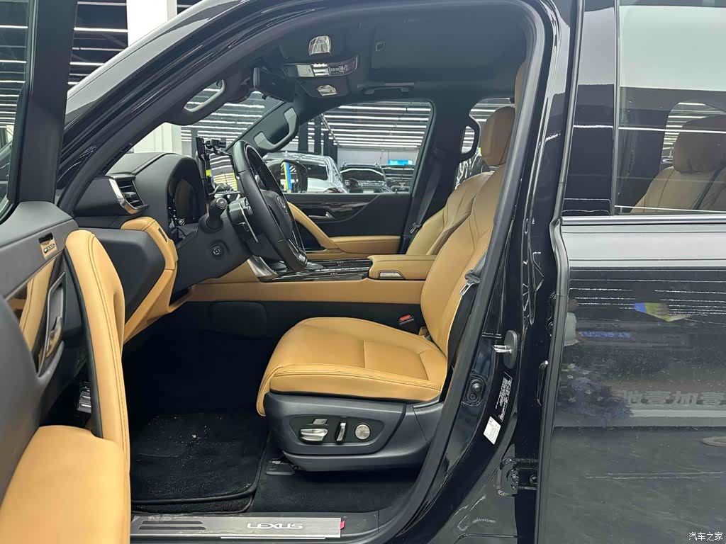 Lexus LX, 2024 6