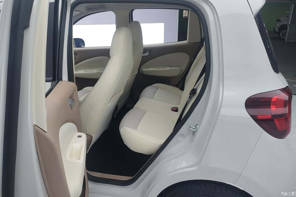 Wuling MINIEV, 2026 11