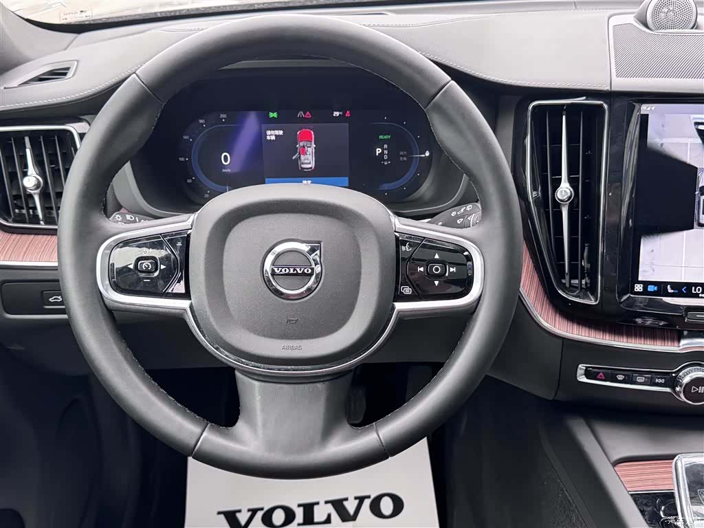Volvo XC60, 2024 7