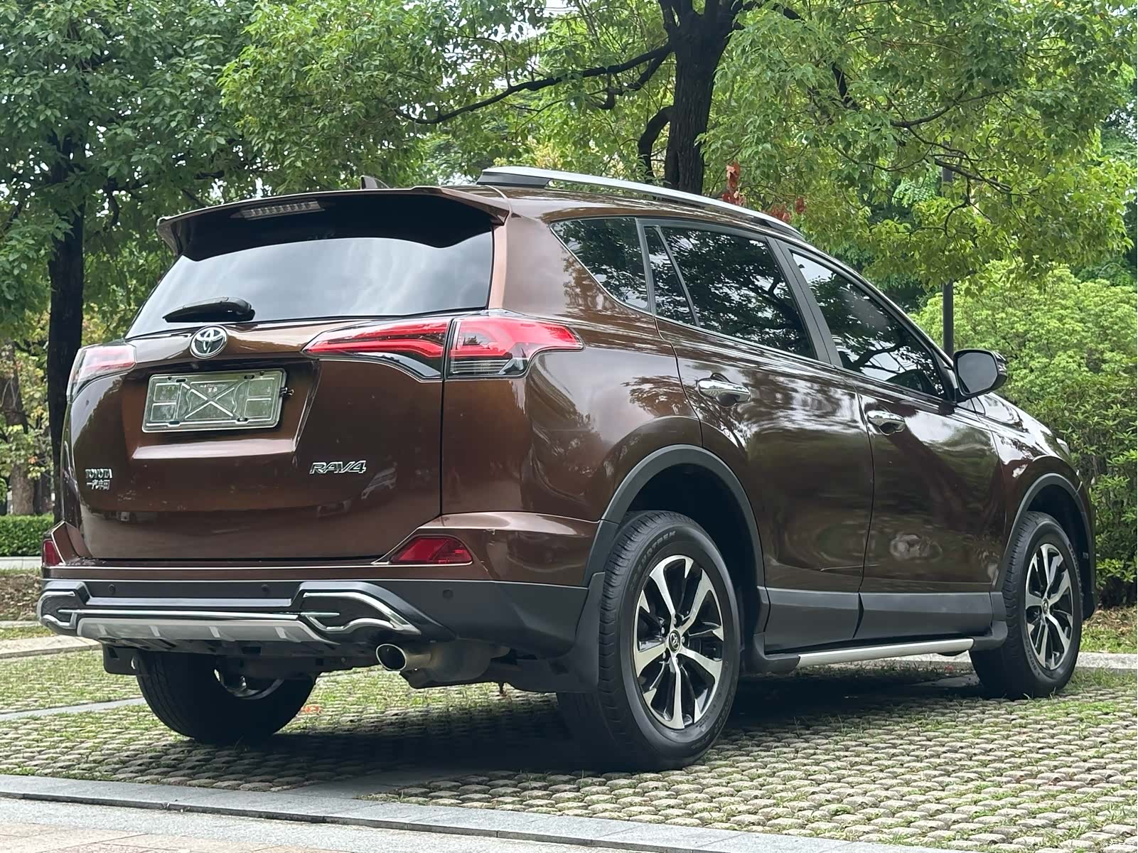 Toyota RAV4, 2017 11