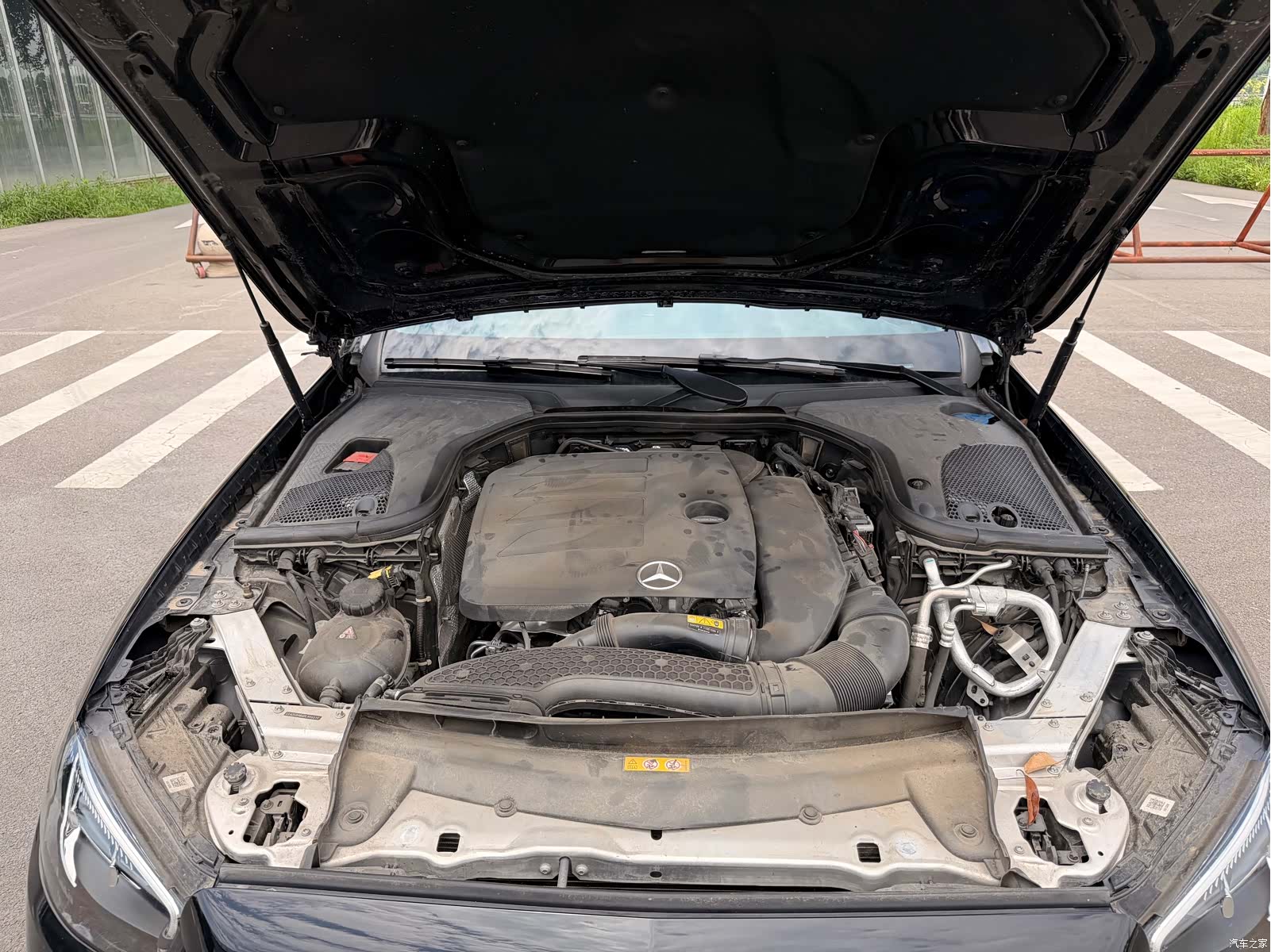Mercedes-Benz E-Class, 2023 19