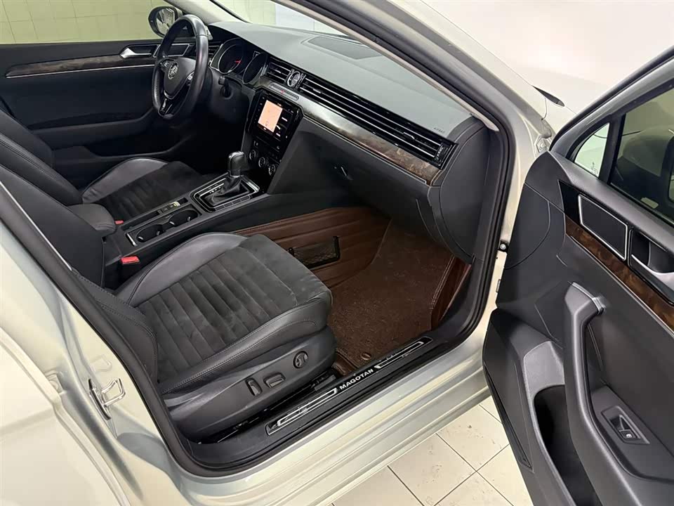 Volkswagen Magotan