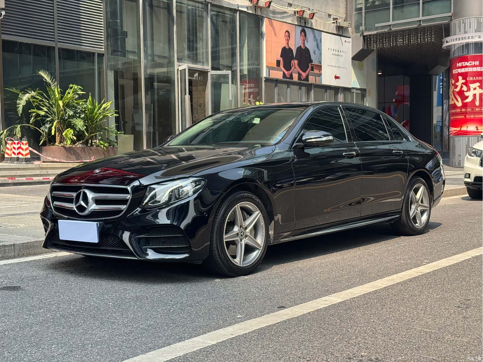 Mercedes-Benz E-Class, 2019 1
