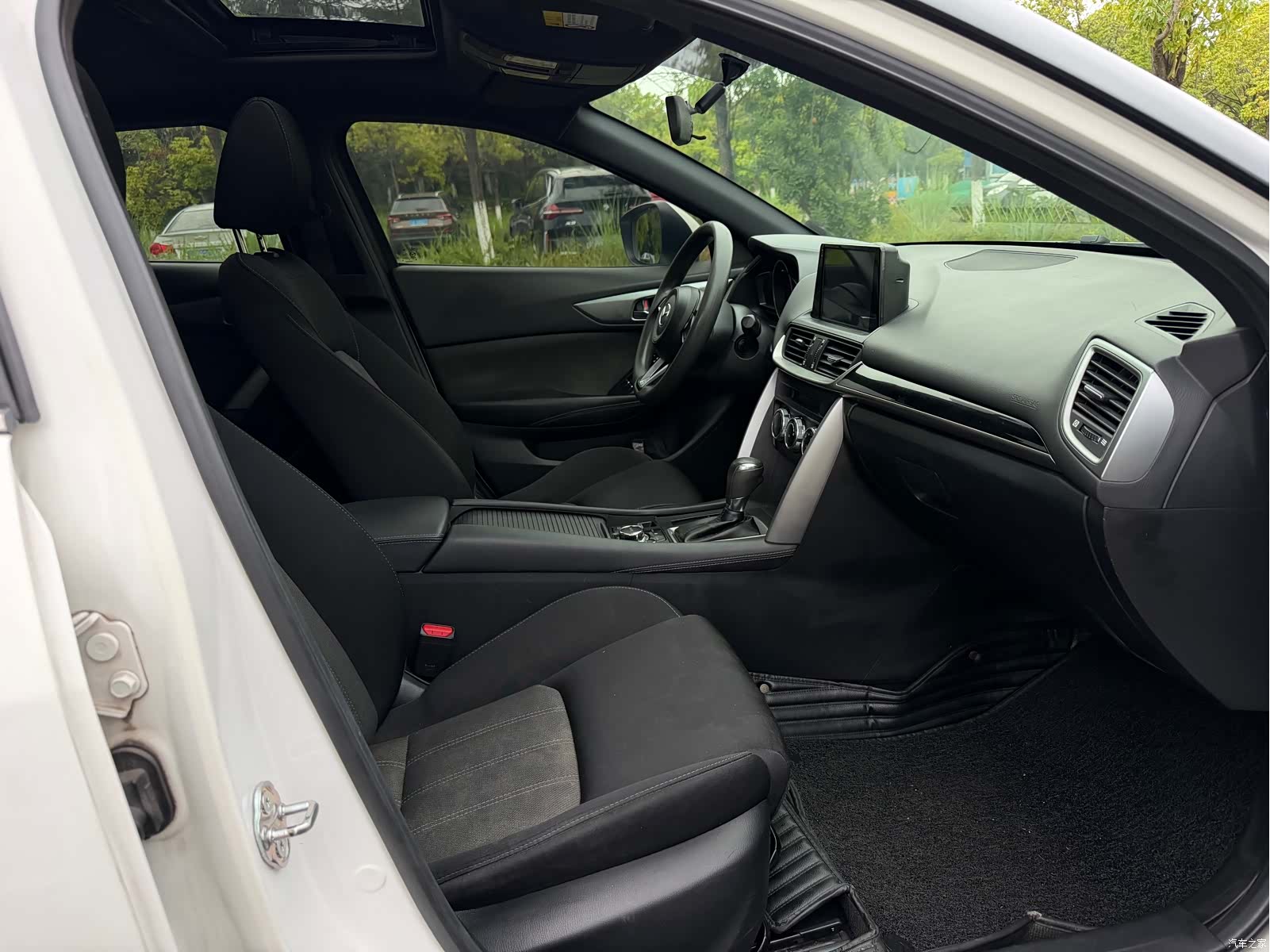 Mazda CX-4, 2018 21