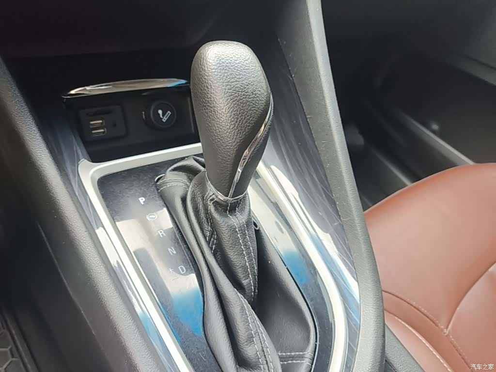 Buick GL6, 2018 14