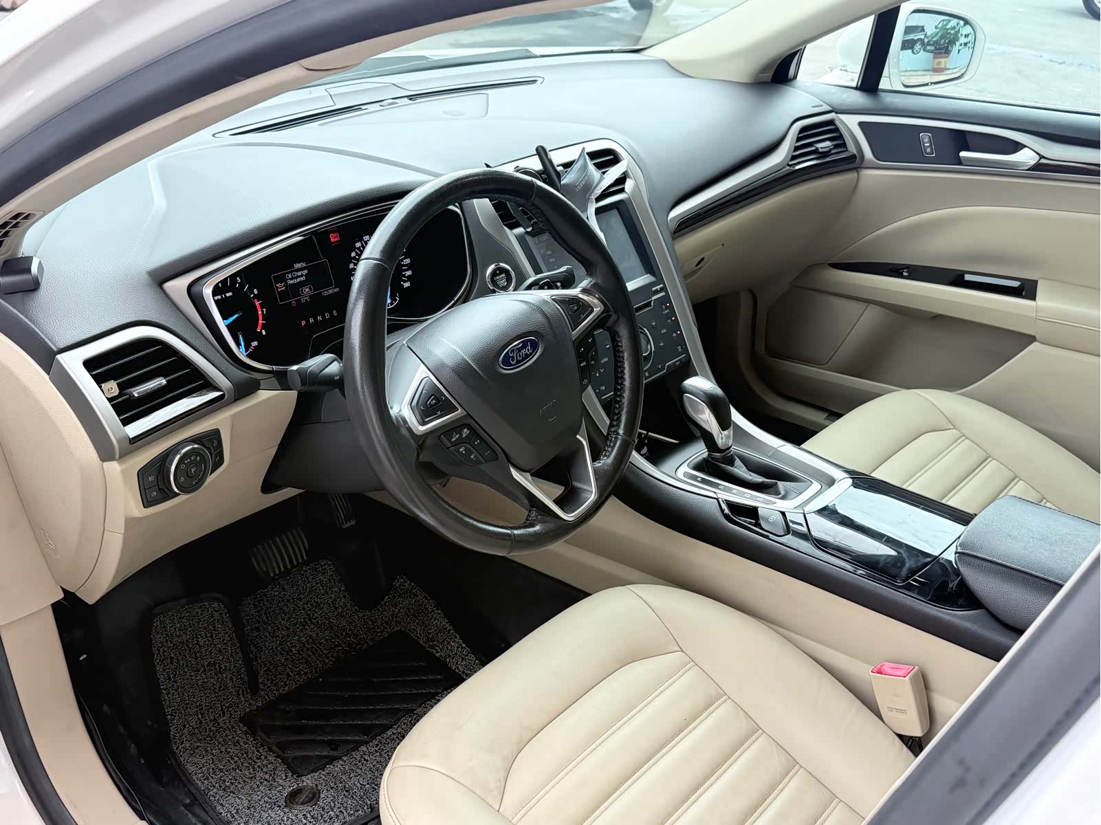 Ford Mondeo, 2015 4