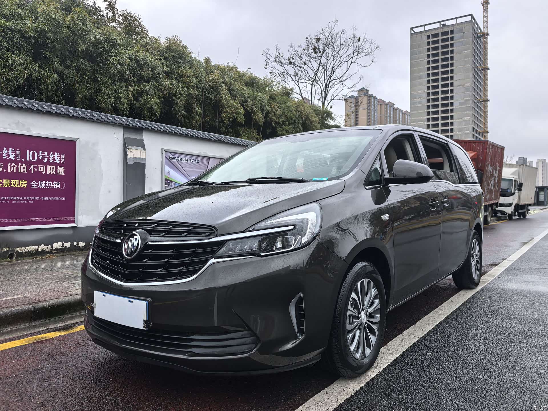 Buick GL8, 2022 1