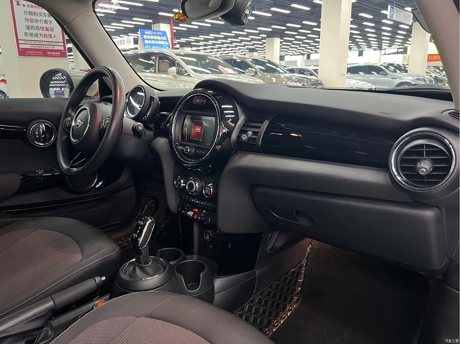 Mini ONE, 2020 все фото