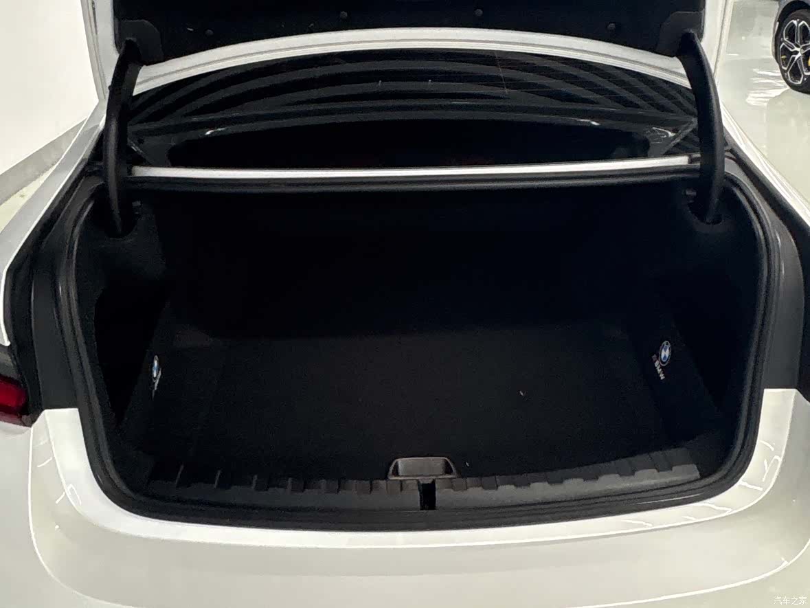 BMW i3, 2024 15