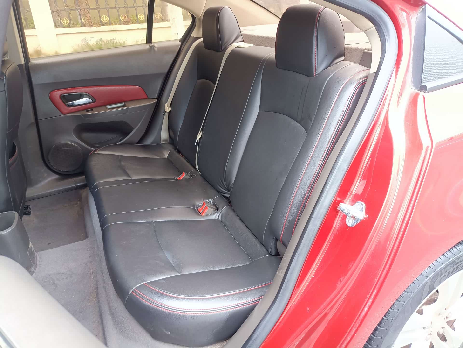 Chevrolet SE, 2016 29