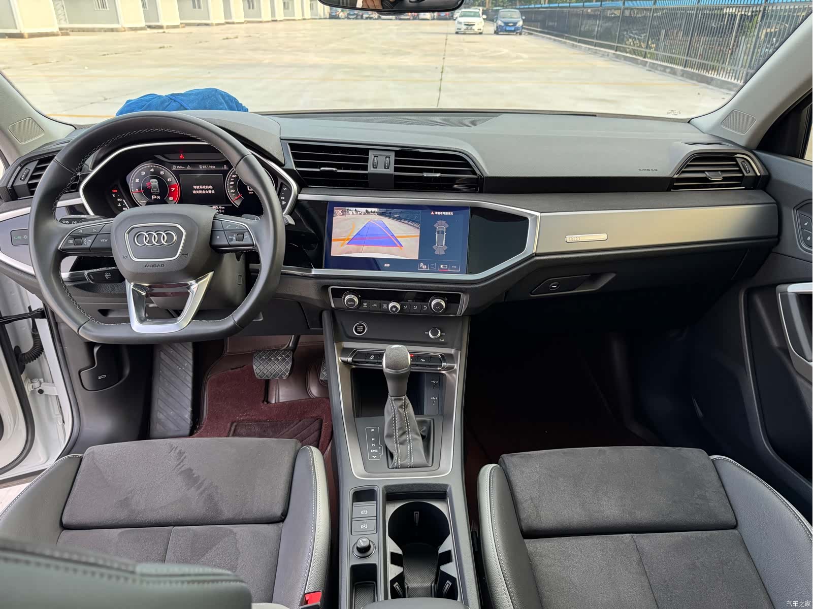 Audi Q3, 2022 6