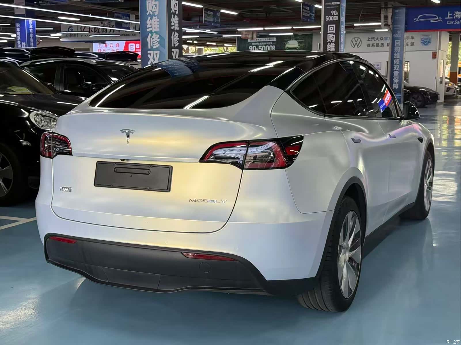 Tesla Model Y, 2022 все фото