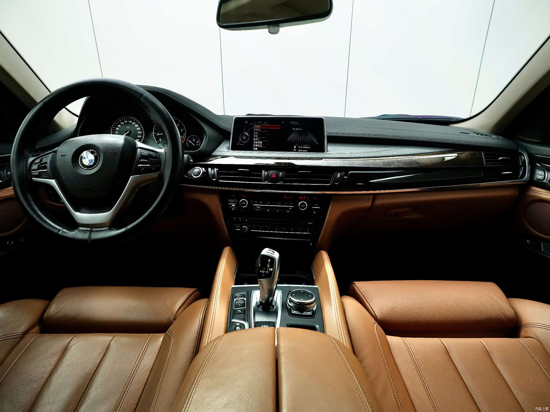 BMW X6, 2018 9