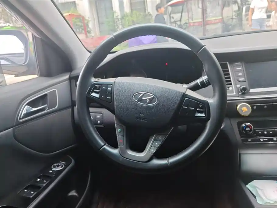 Hyundai Name picture