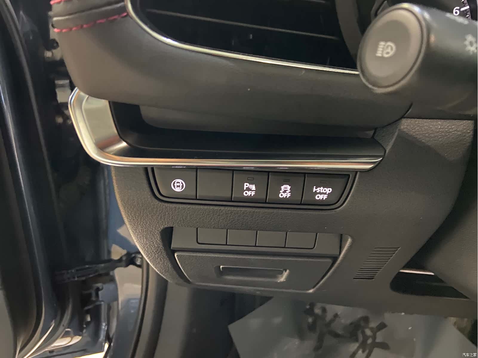Mazda Mazda3, 2023 17