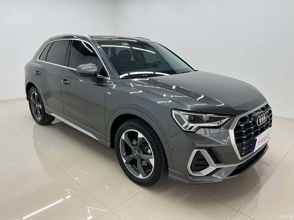 Audi Q3, 2022 3