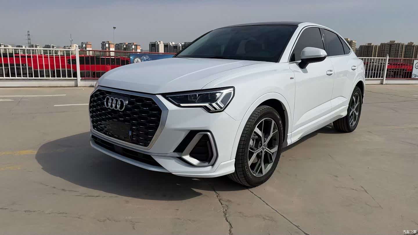 Audi Q3, 2021 1