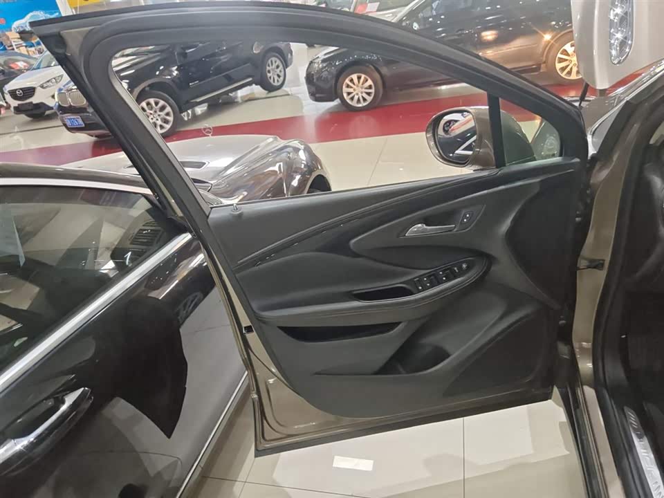 Buick Angkewei Plus Buick Angkewei Plus