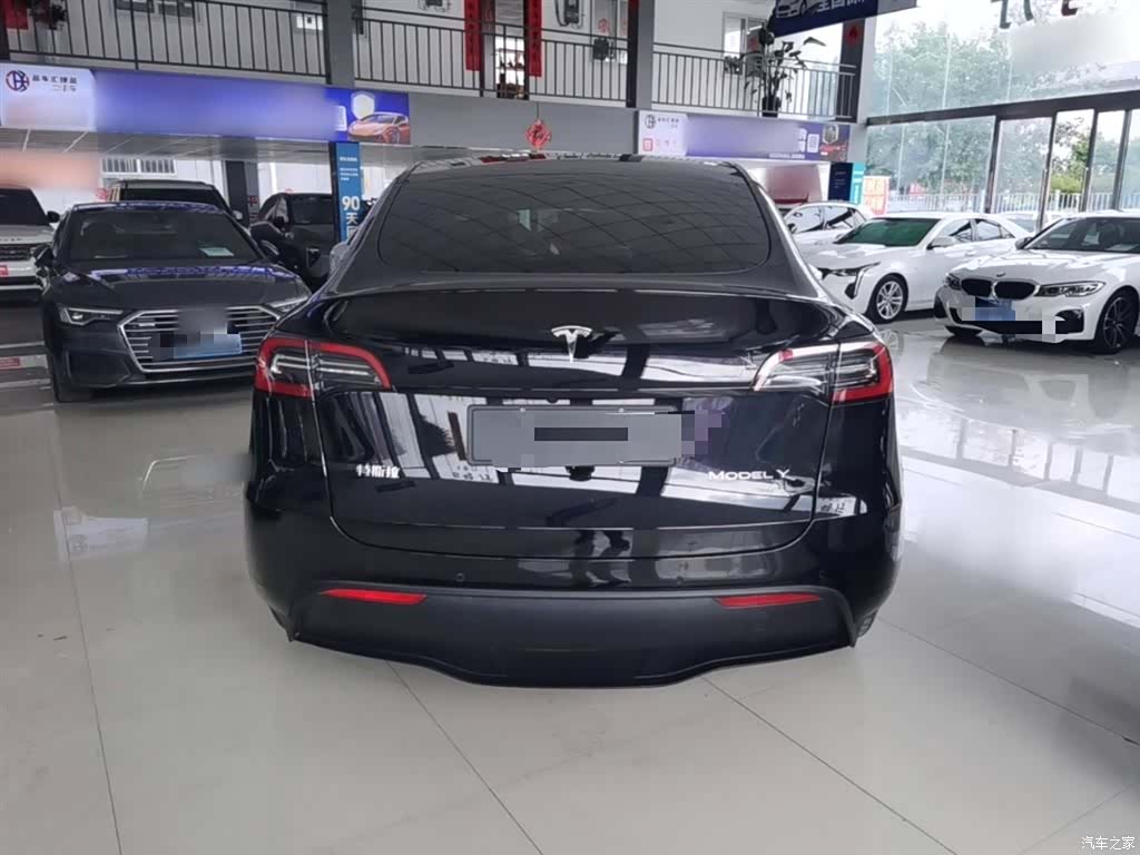 Tesla Model Y, 2023 6
