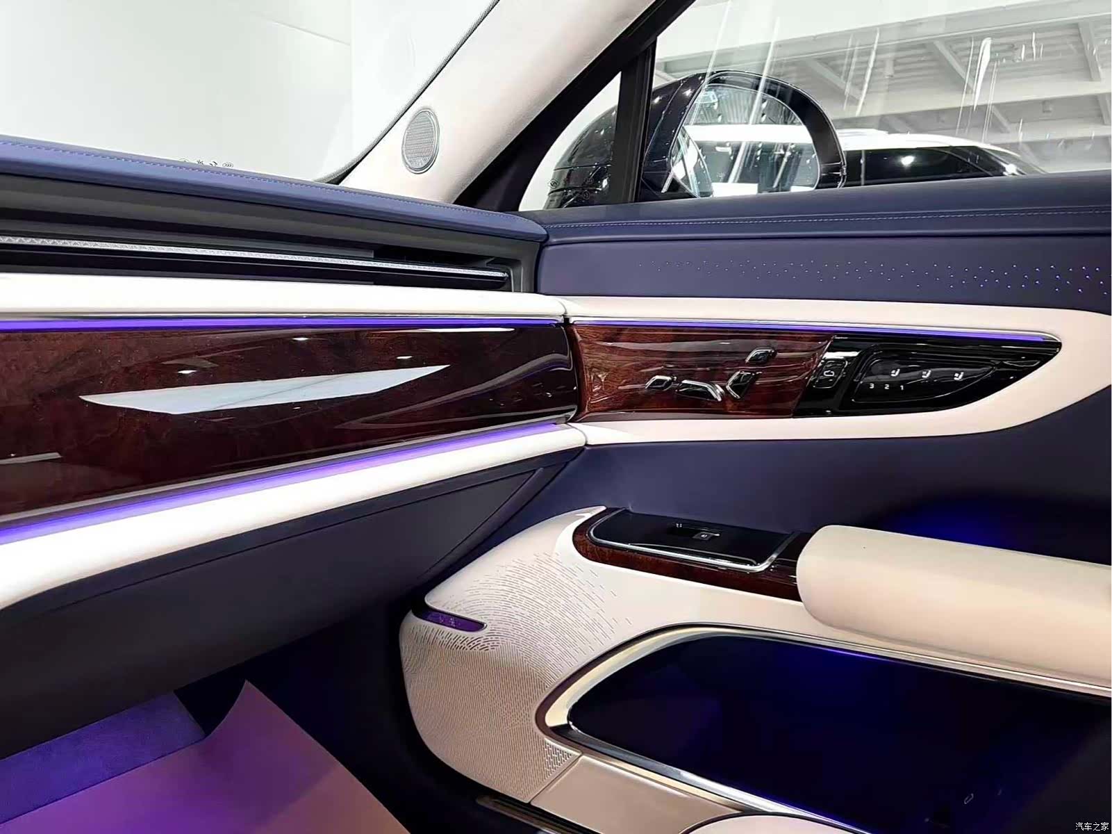 Hongqi Guoya, 2025 30