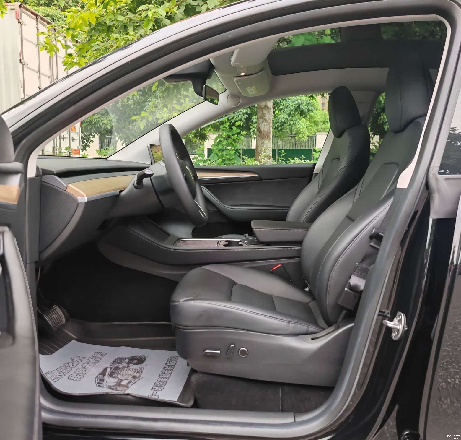 Tesla Model Y, 2022 6