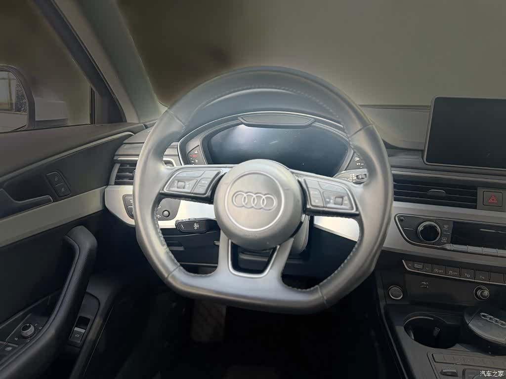 Audi A4L, 2018 14