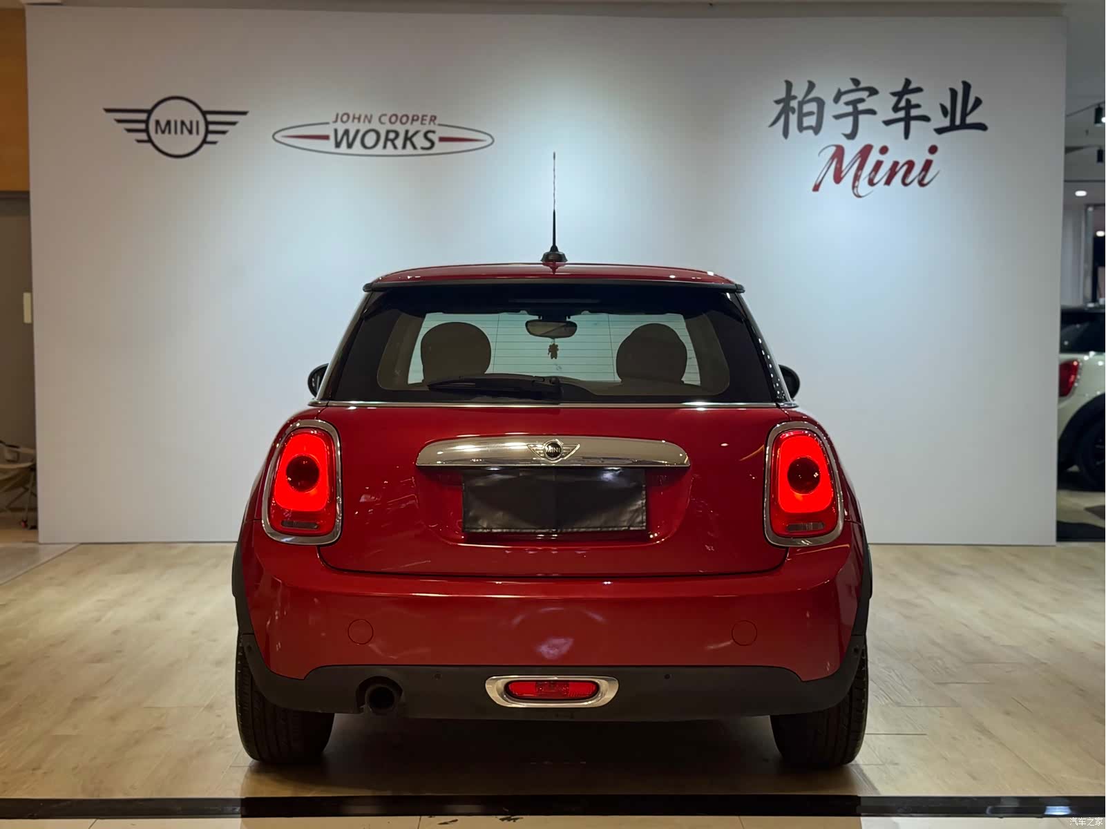 Mini ONE, 2017 4