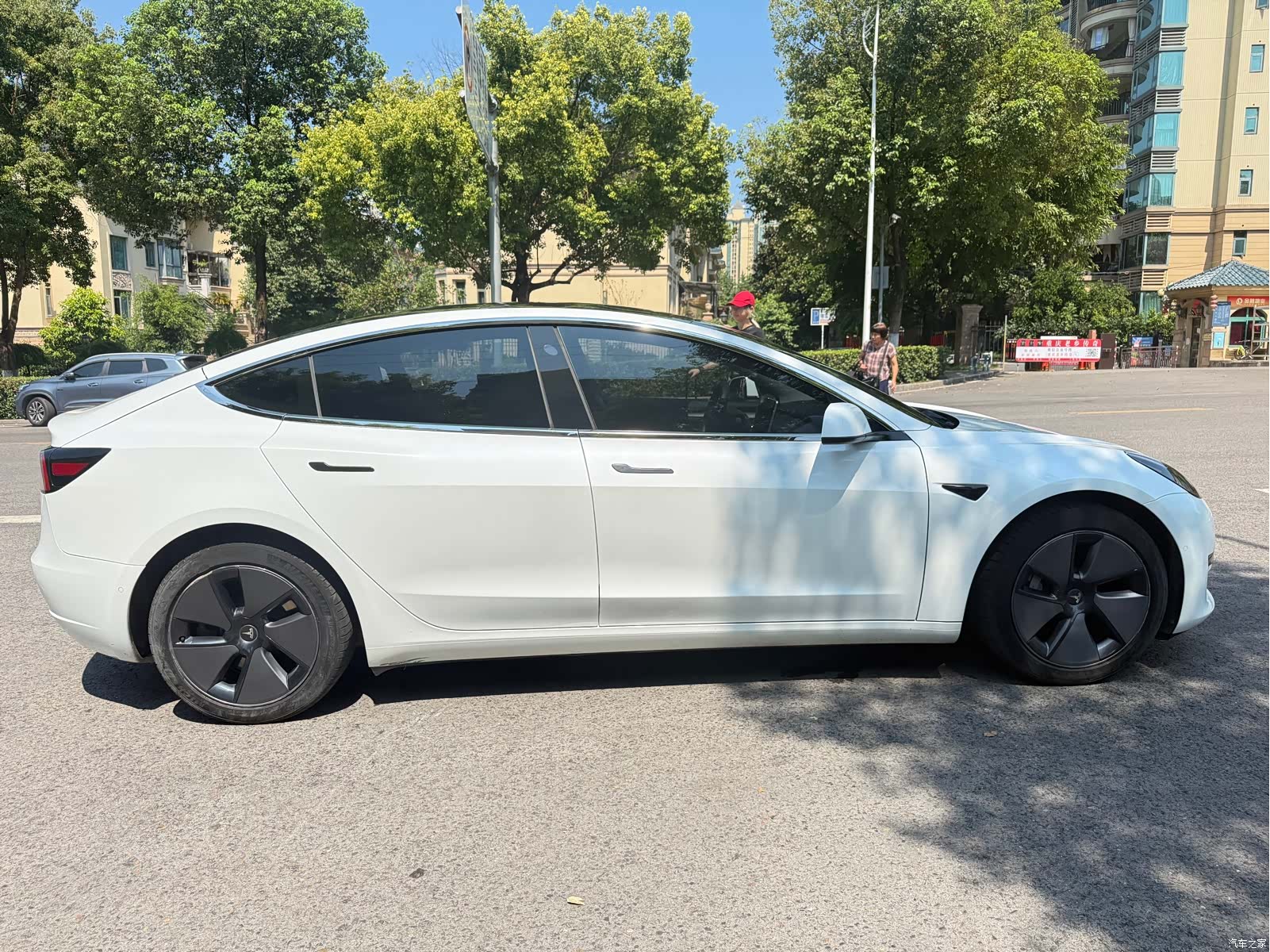 Tesla Model 3, 2023 19