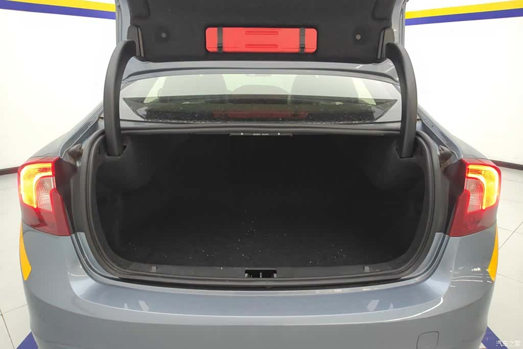 Volvo S60, 2016 4