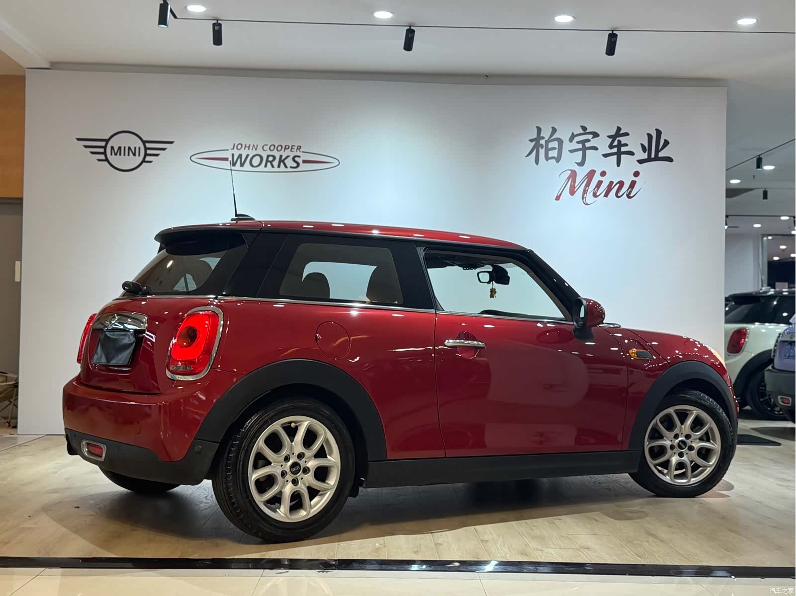 Mini ONE, 2017 2