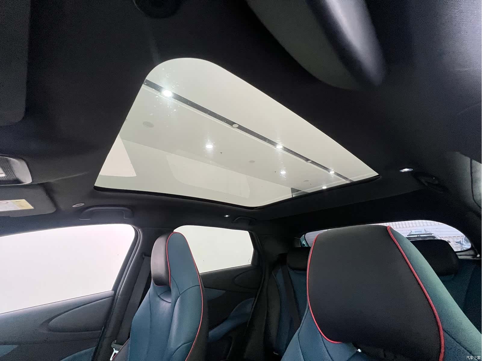 BYD Dolphin, 2023 21