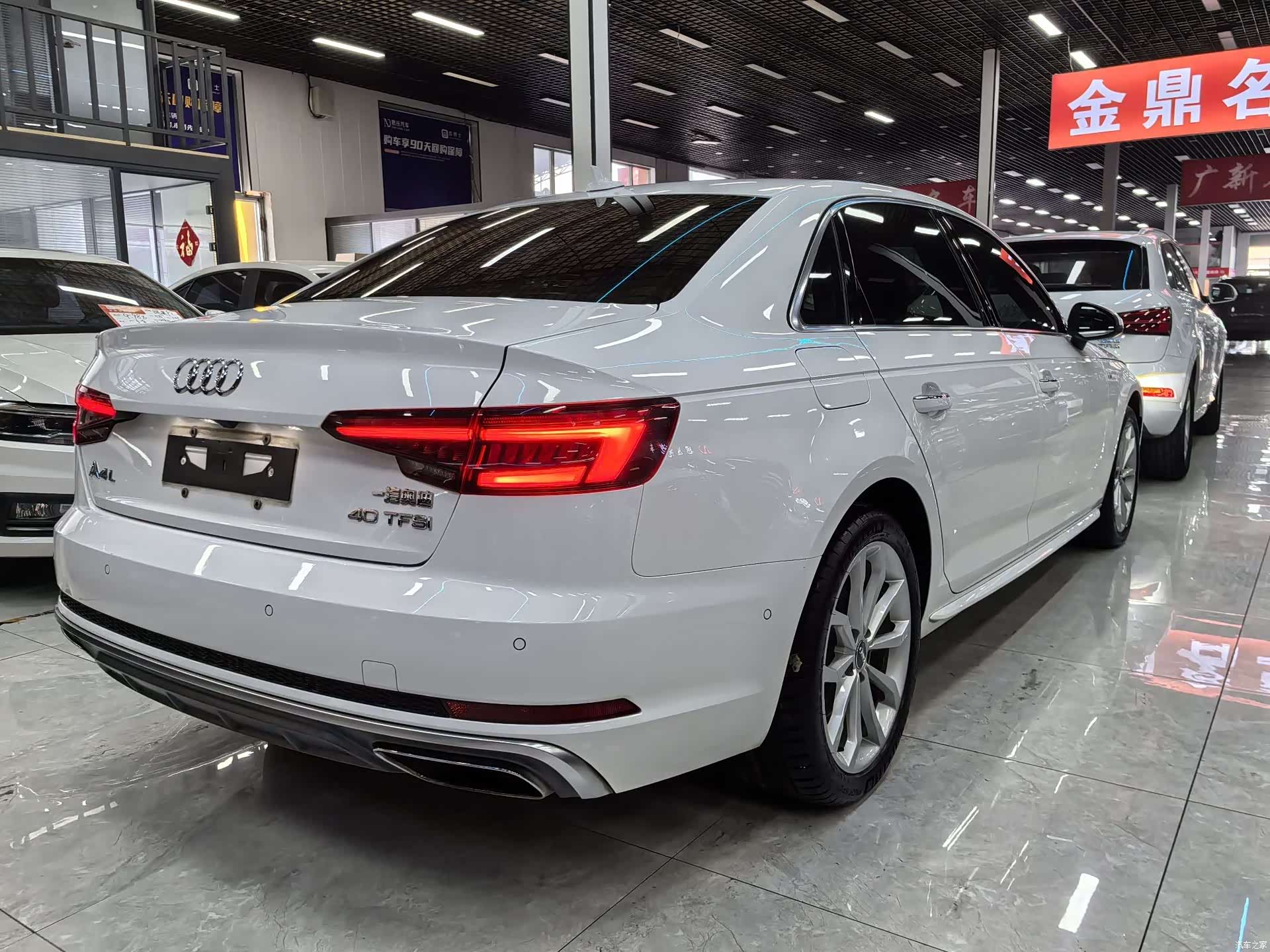 Audi A4L, 2019 6