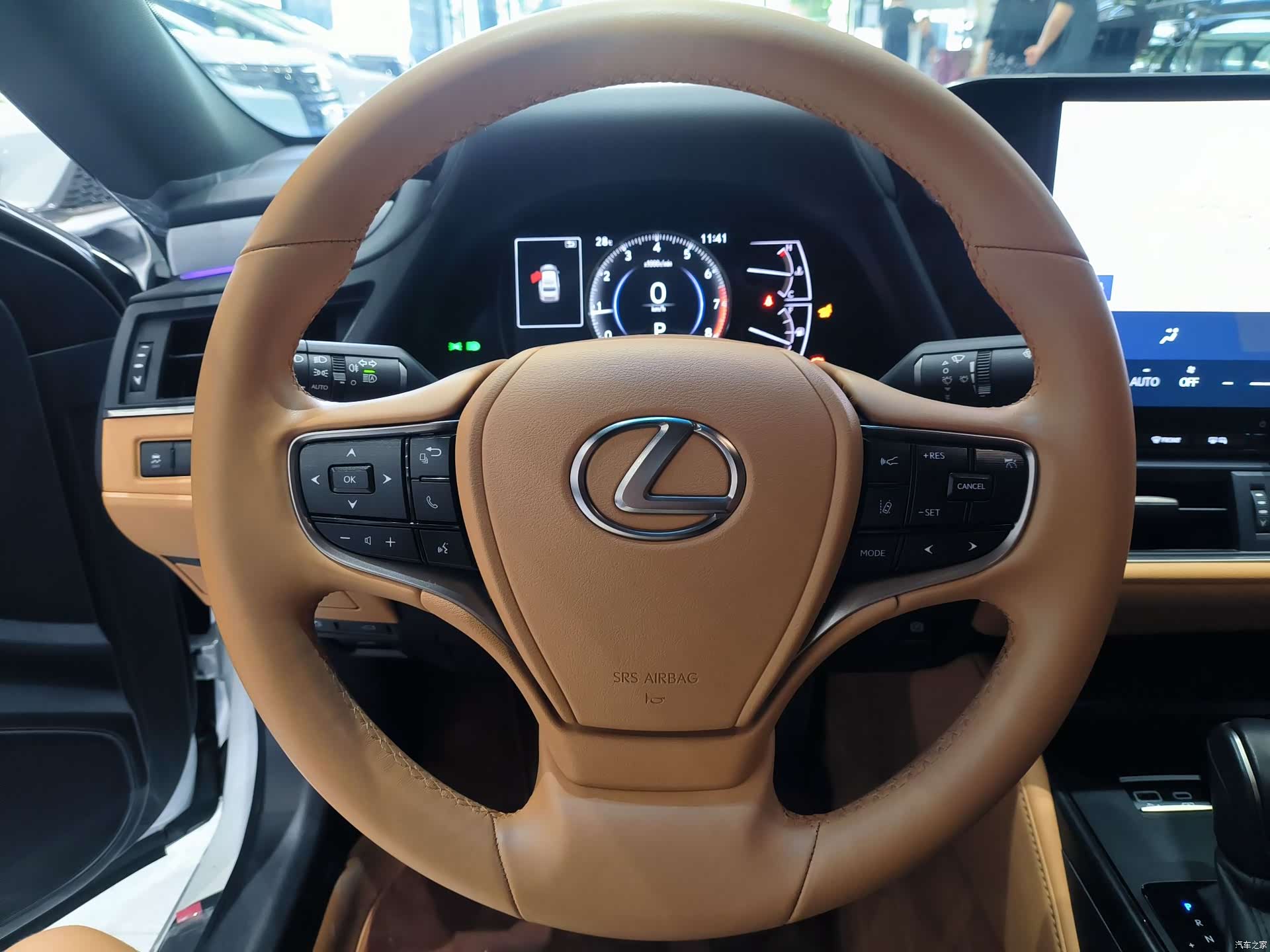 Lexus ES, 2025 6