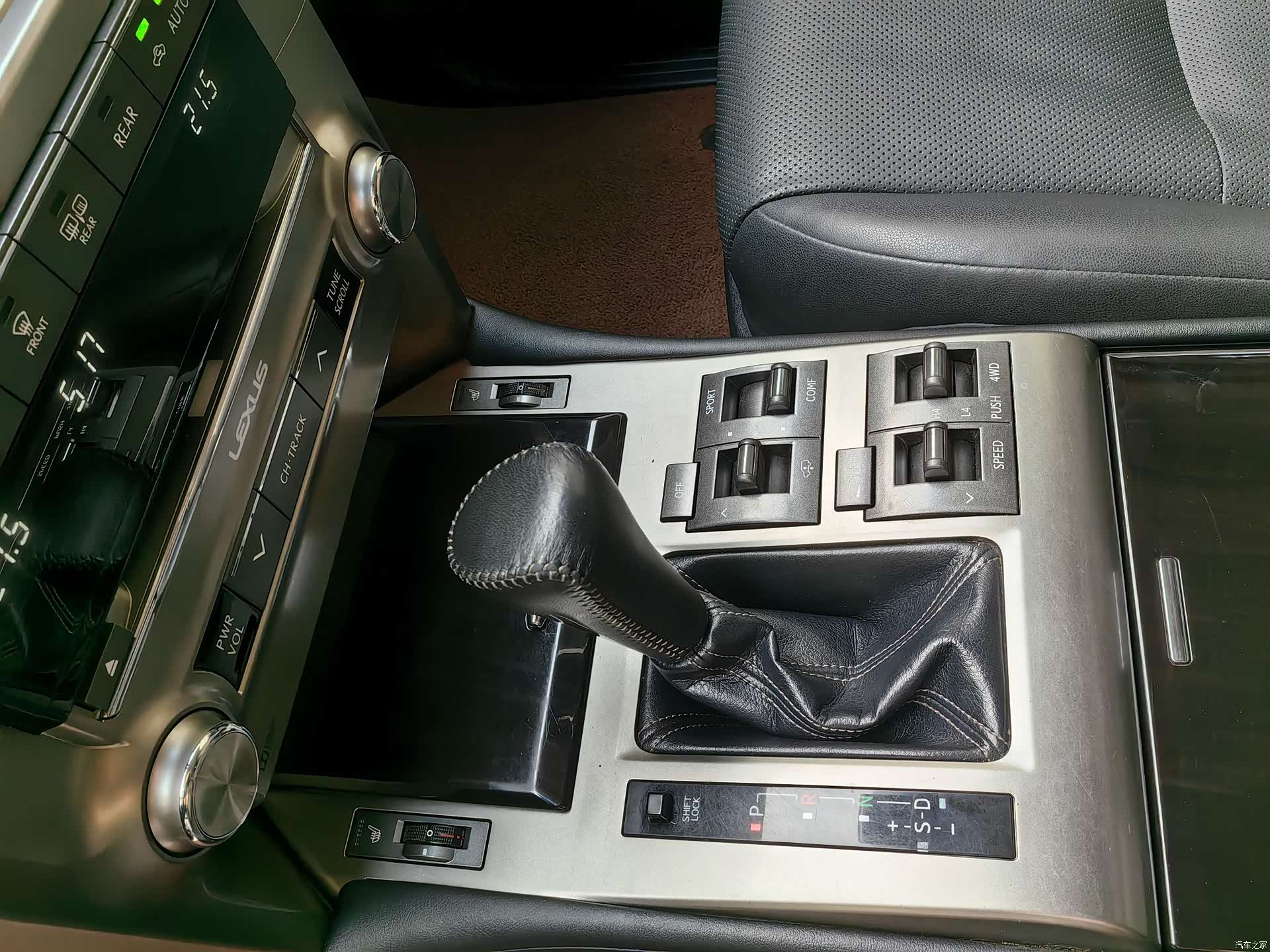 Lexus GX, 2014 25