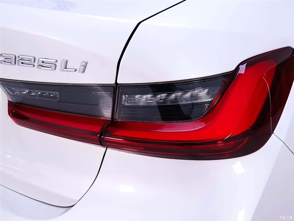 BMW 3 Series, 2023 9