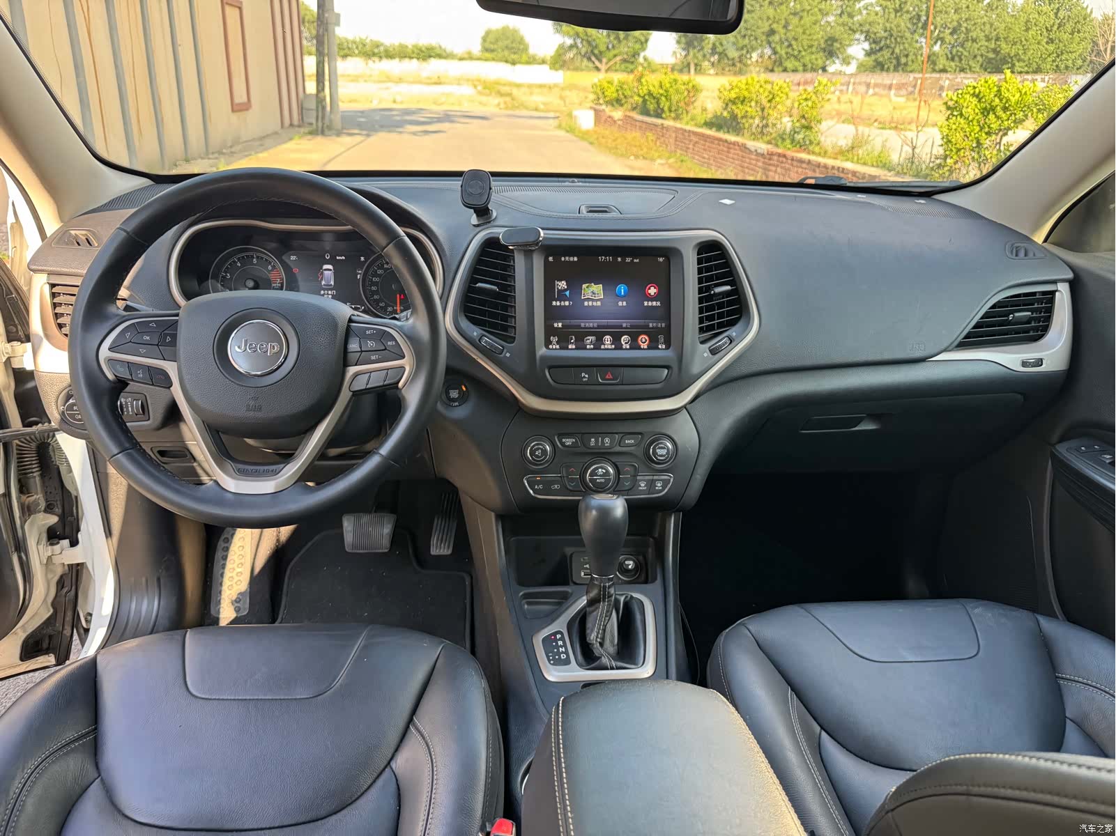 Jeep Cherokee, 2018 9