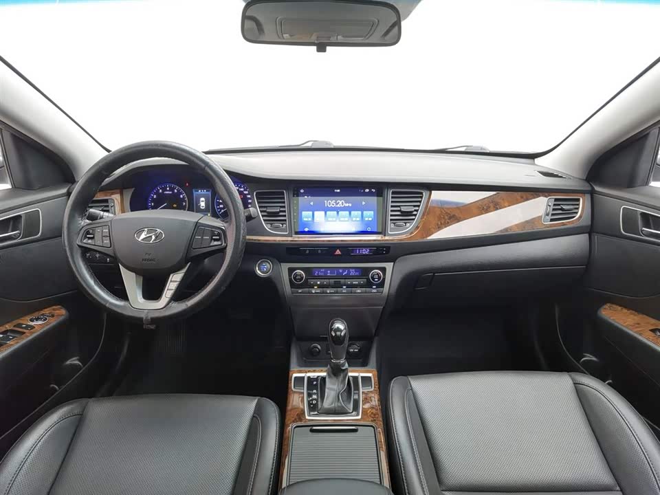 Hyundai Name picture