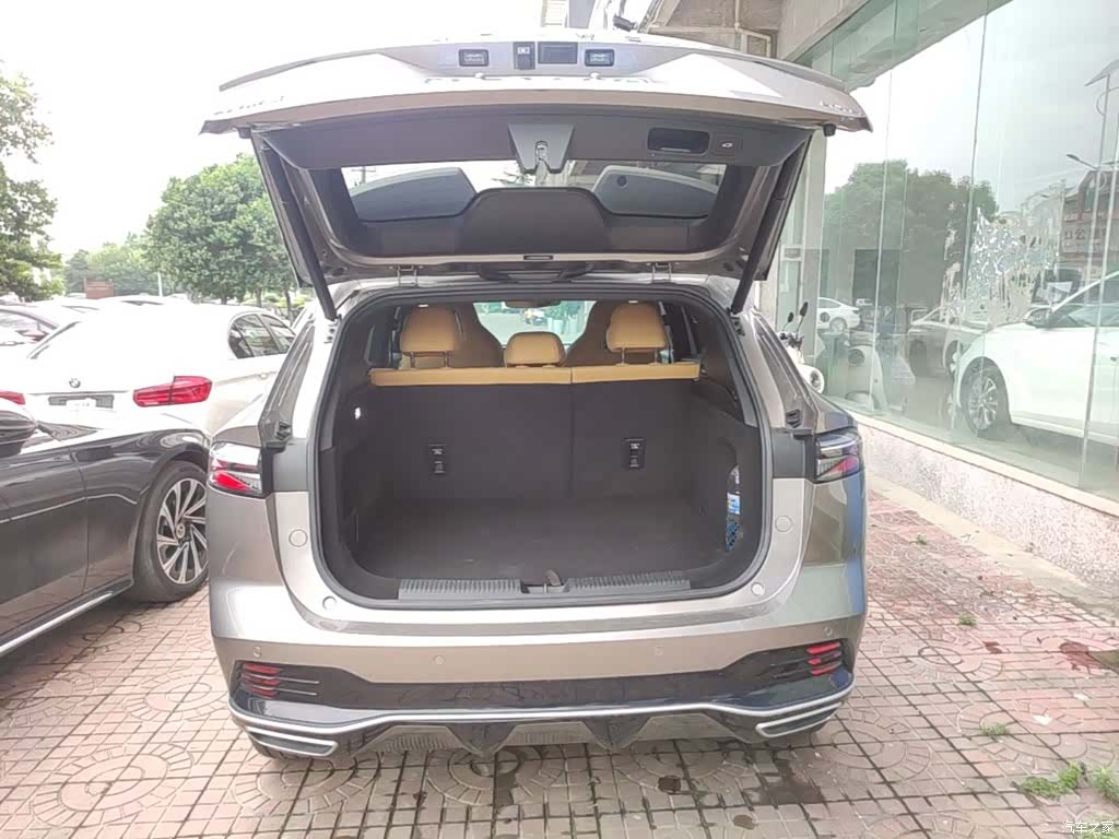 Roewe RX5, 2023 19