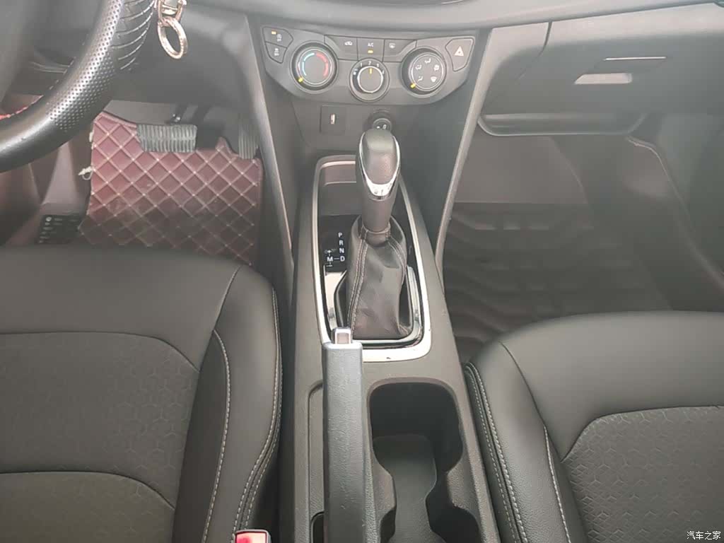 Chevrolet 320, 2018 14