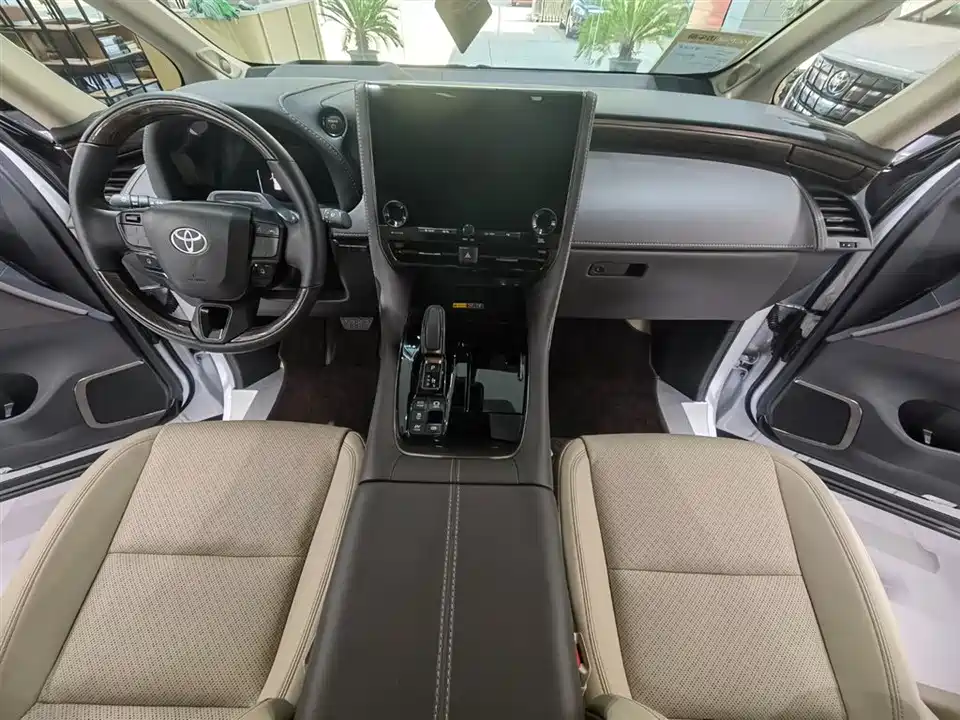 Toyota Elfa Toyota Elfa