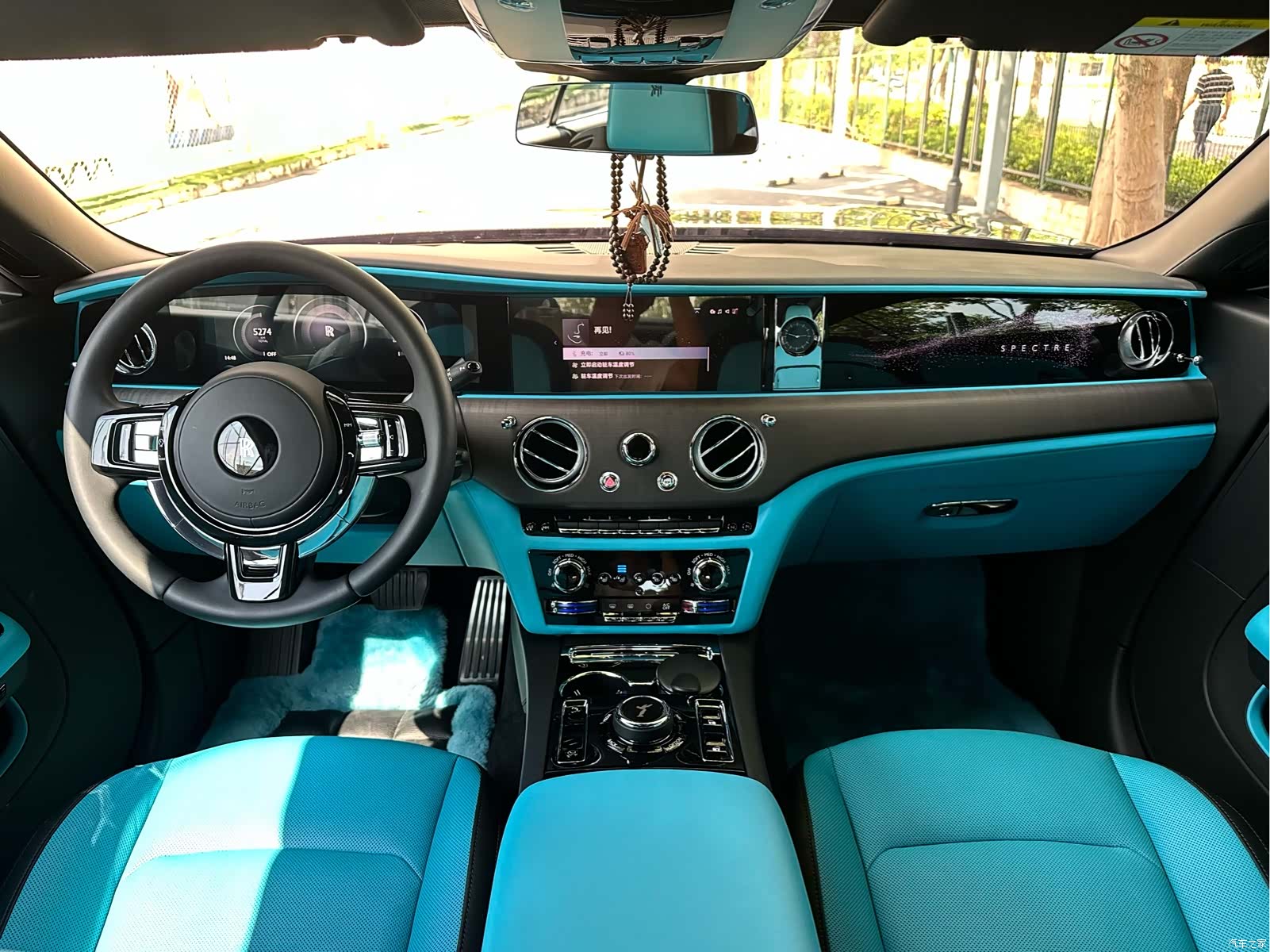 Rolls-Royce Spectre, 2024 20