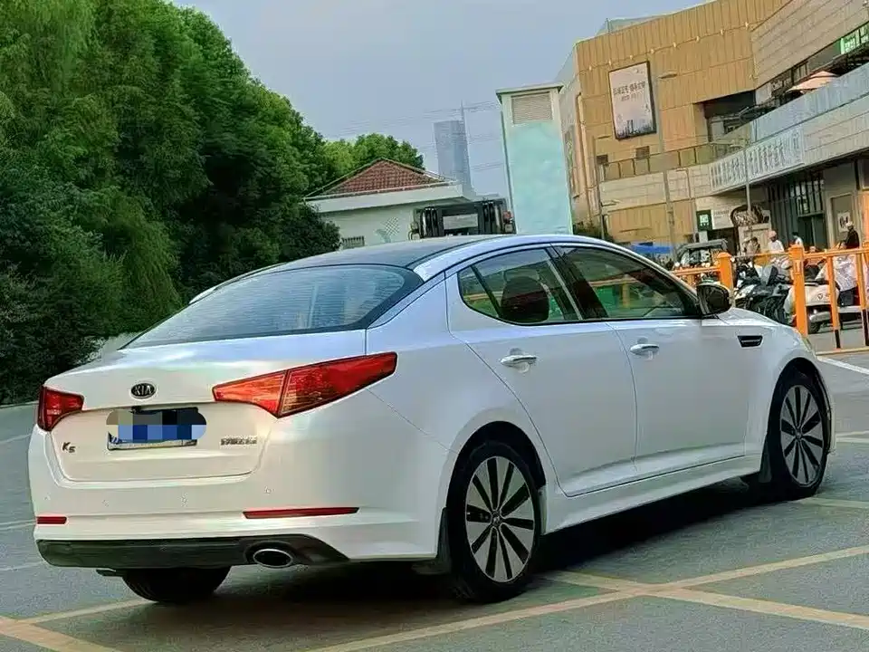 Kia K5